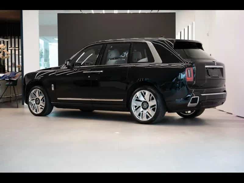 Rolls-Royce Cullinan Provenance 2 Year Warranty &  Service 12/2024-photo-1