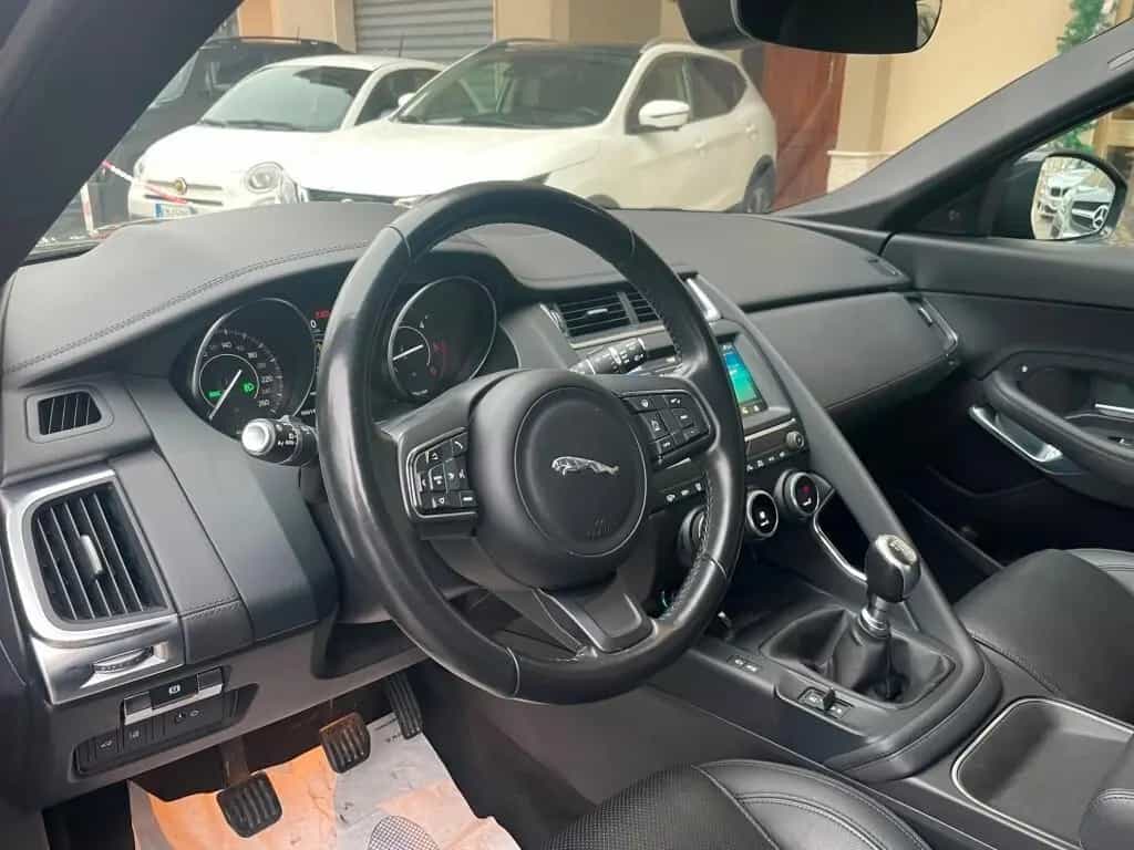 Jaguar E-Pace 2.0D 150 CV S 11/2018-photo-4