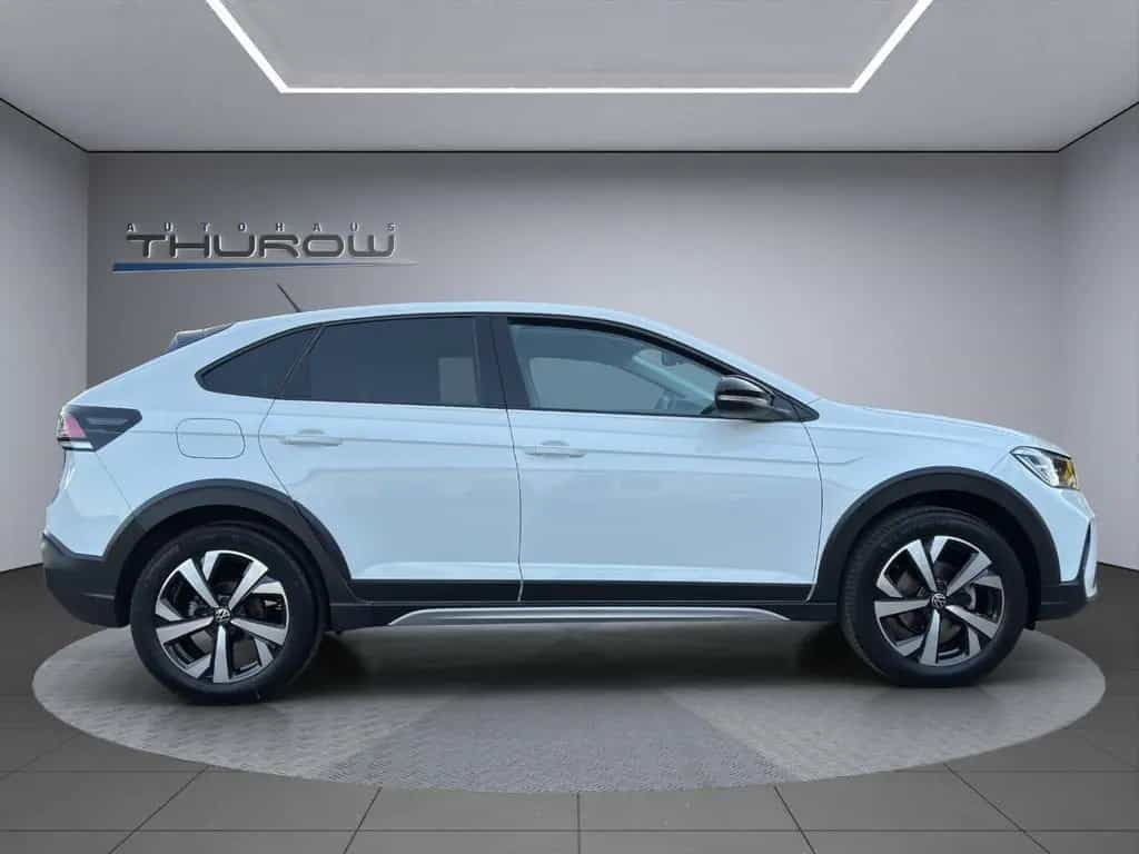 Volkswagen Taigo 1.0 TSI Style App Connect Matrix LED SH LM 04/2022-photo-4