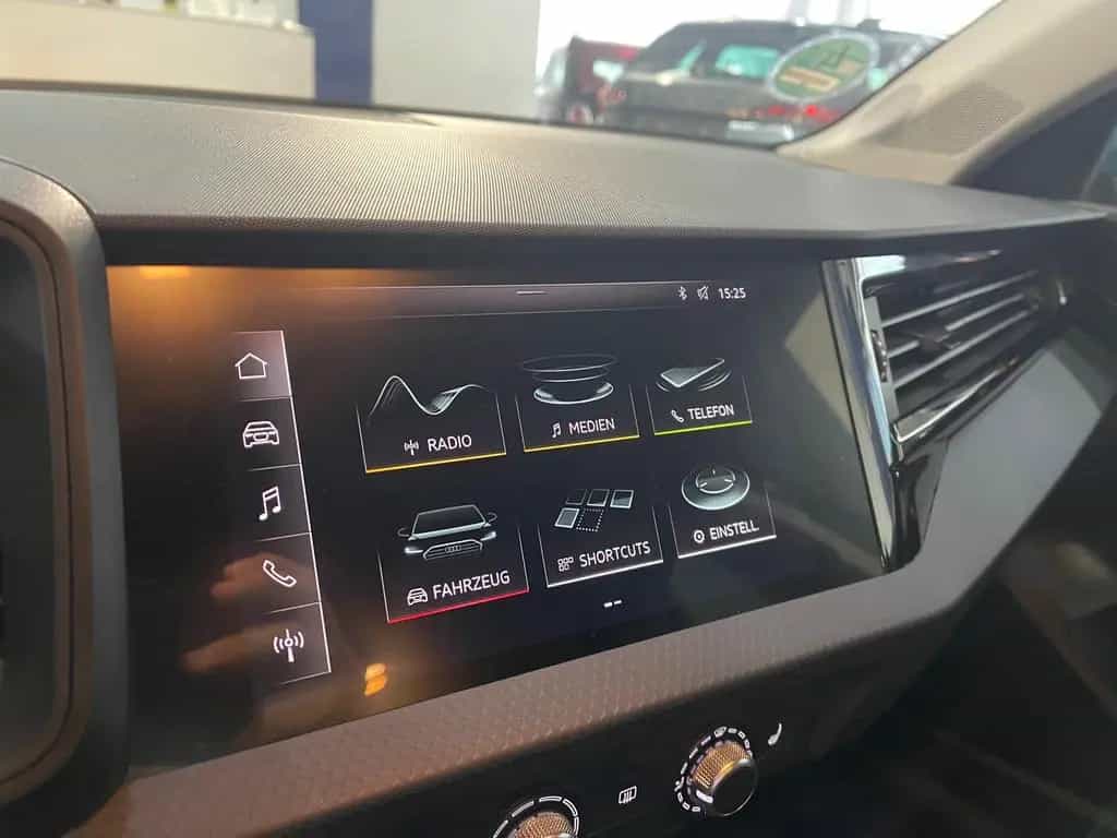 Audi A1 Sportback 30 TFSI/ DigitalTacho/ACC/1.HAND 03/2019-photo-24