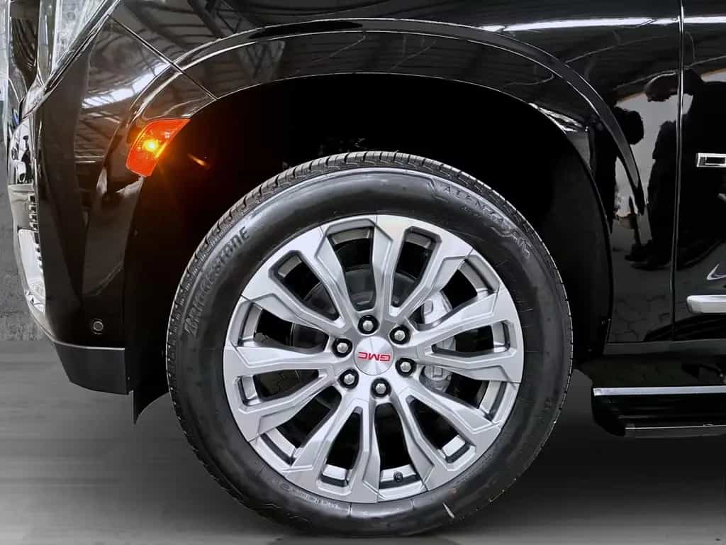 GMC Yukon Denali 6,2L V8 null-photo-9