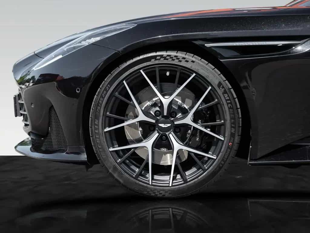 Aston Martin DB12 Volante | Onyx Black | Duotone Interieur 02/2026-photo-9