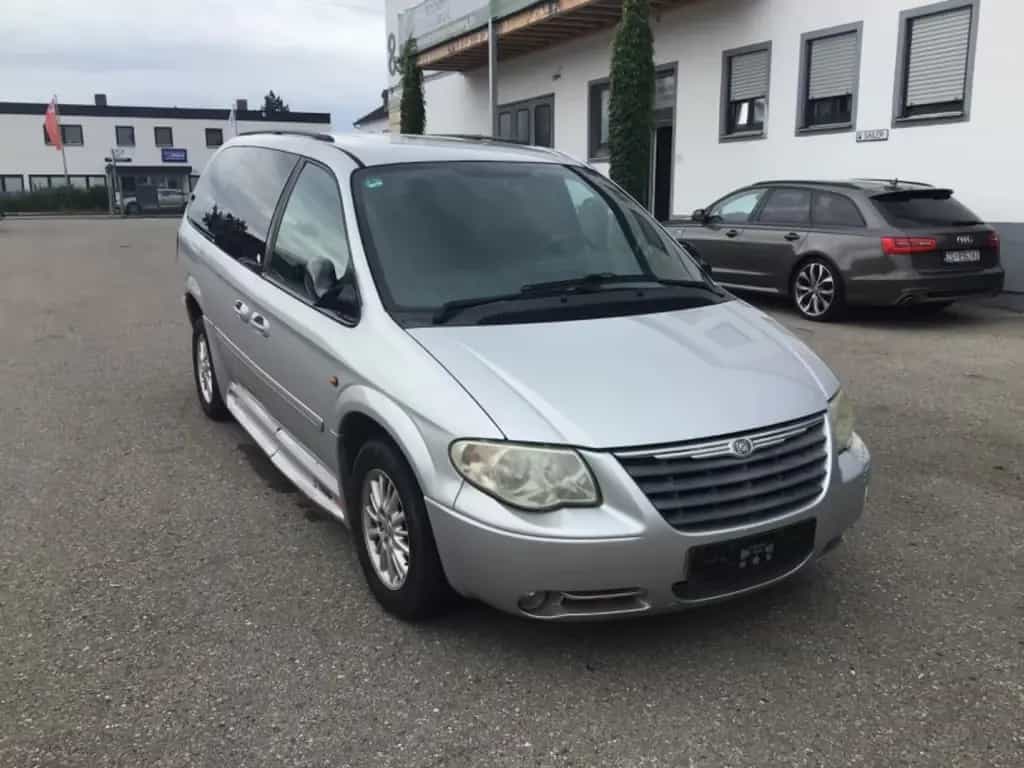 Chrysler Grand Voyager Limited, BEHINDERTENGERECHT 01/2007-photo-1