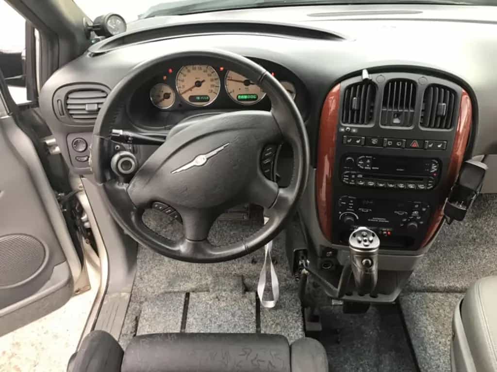 Chrysler Grand Voyager Limited, BEHINDERTENGERECHT 01/2007-photo-11