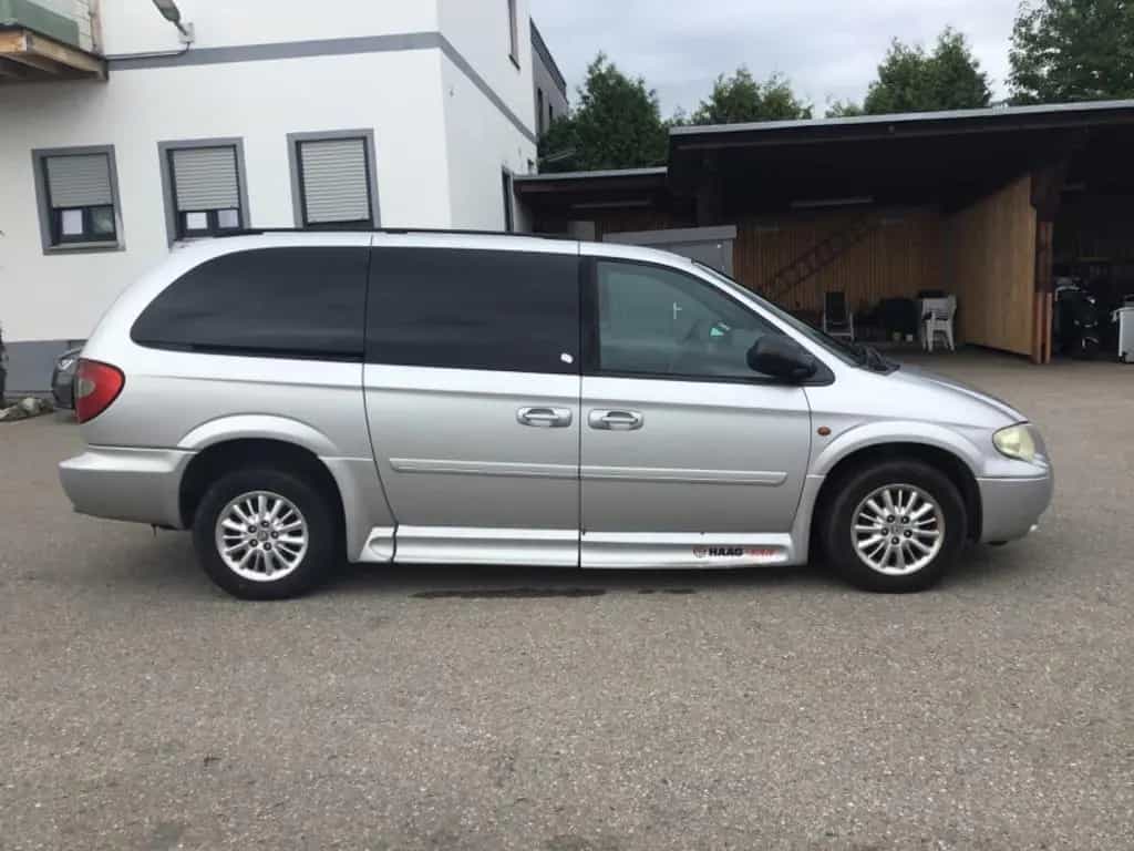 Chrysler Grand Voyager Limited, BEHINDERTENGERECHT 01/2007-photo-2