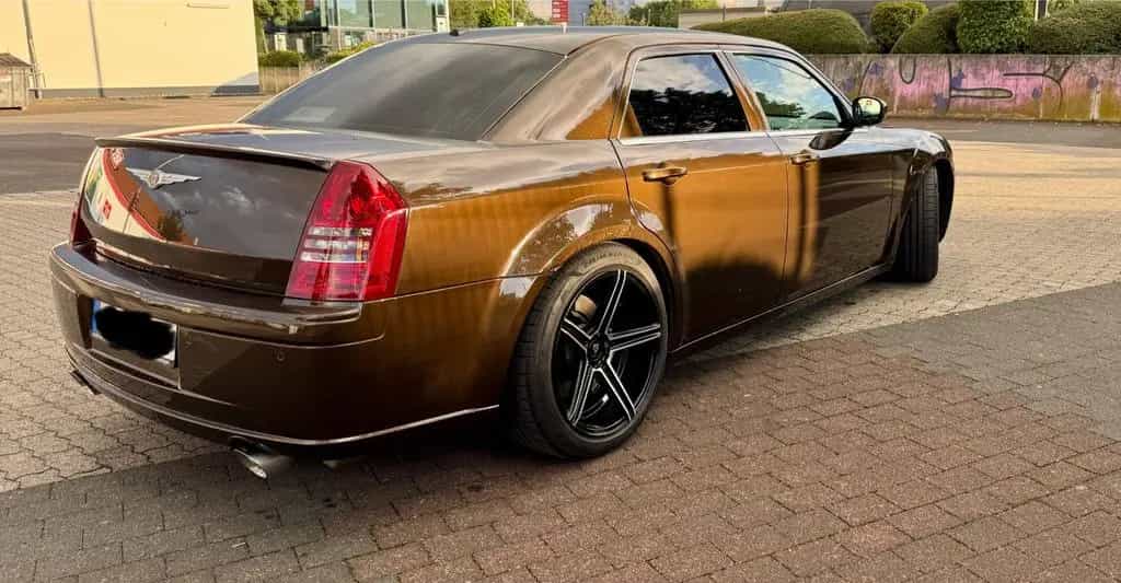 Chrysler 300C SRT8 6.1 Autom. SRT8 BRC LPG Anlage 07/2006-photo-1
