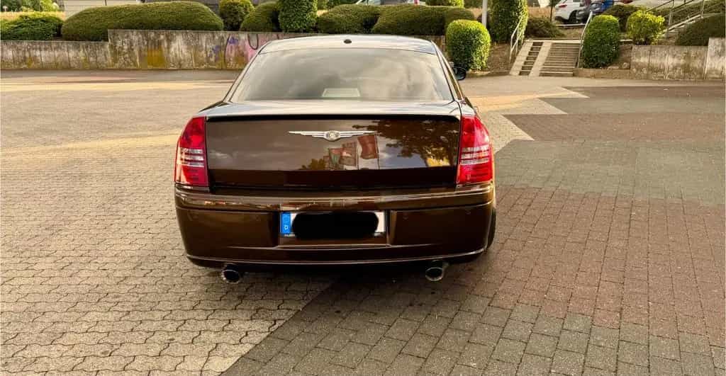 Chrysler 300C SRT8 6.1 Autom. SRT8 BRC LPG Anlage 07/2006-photo-3