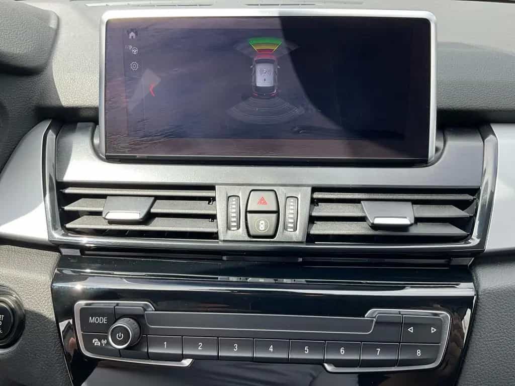 BMW 218 Active Tourer 218i Active Tourer Navi Sitzheizung PDC DAB+ 12/2020-photo-17