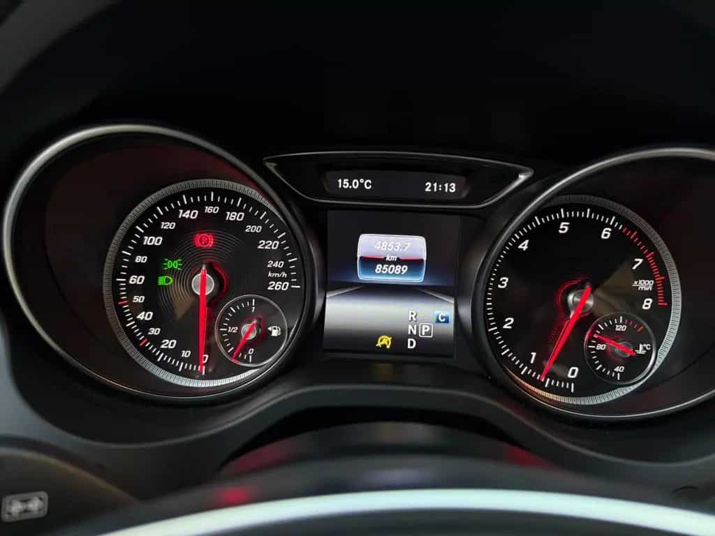 Mercedes-Benz CLA-Class 250 Shooting Brake 4-Matik AMG-Line*LED*Pano 06/2018-photo-20