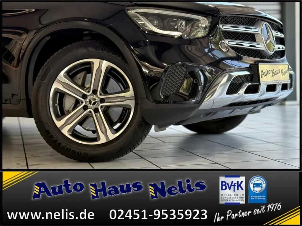 Mercedes-Benz GLC 200 AMG-Line Innen Panorama AHK FACELIFT WiF 10/2019-photo-1