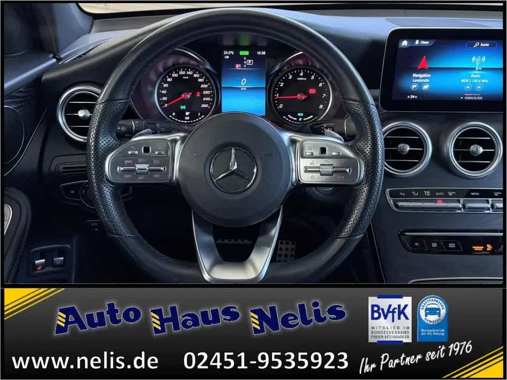 Mercedes-Benz GLC 200 AMG-Line Innen Panorama AHK FACELIFT WiF 10/2019-photo-11