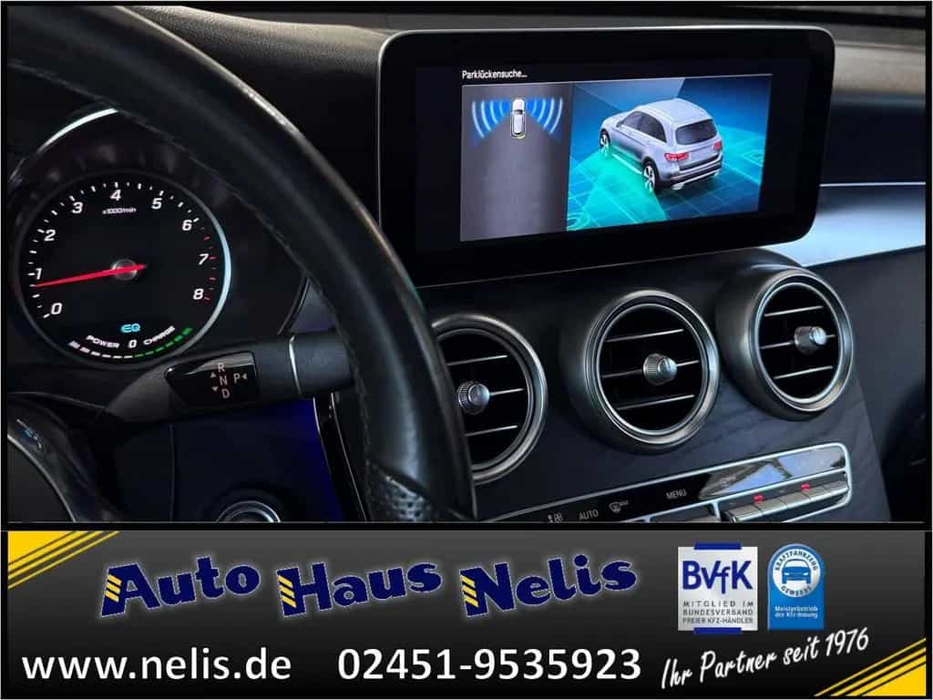 Mercedes-Benz GLC 200 AMG-Line Innen Panorama AHK FACELIFT WiF 10/2019-photo-14