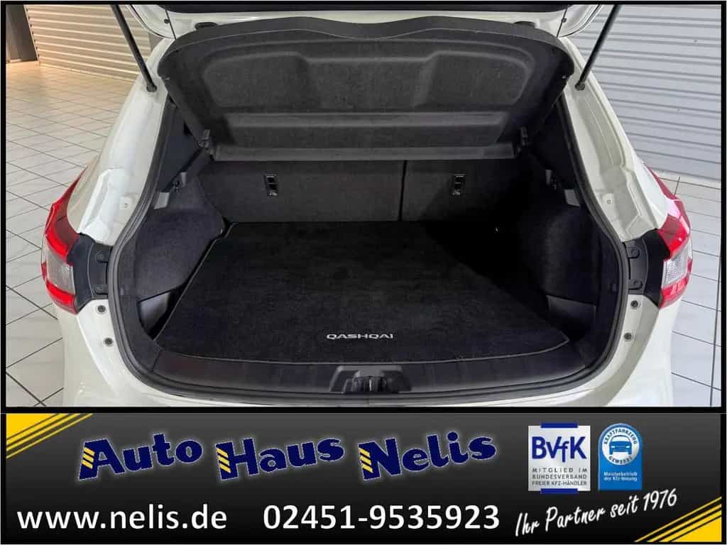 Nissan Qashqai 1,3 DIG-T DCT Tekna 4x2 Keyless LED Navi 01/2019-photo-19