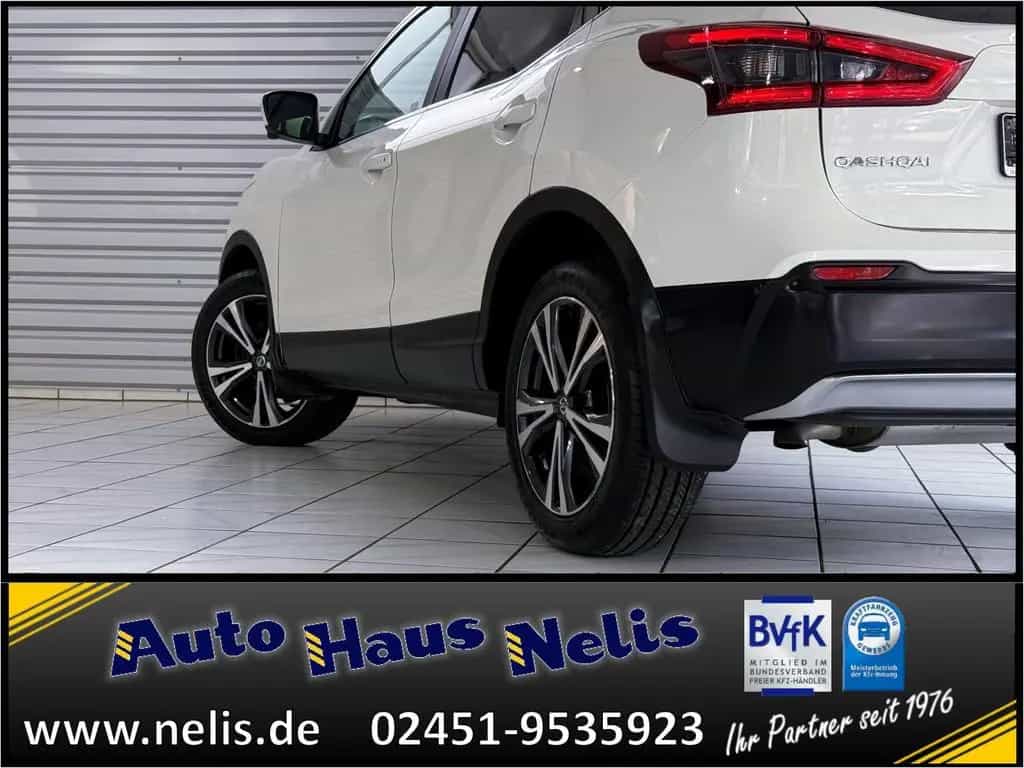 Nissan Qashqai 1,3 DIG-T DCT Tekna 4x2 Keyless LED Navi 01/2019-photo-31