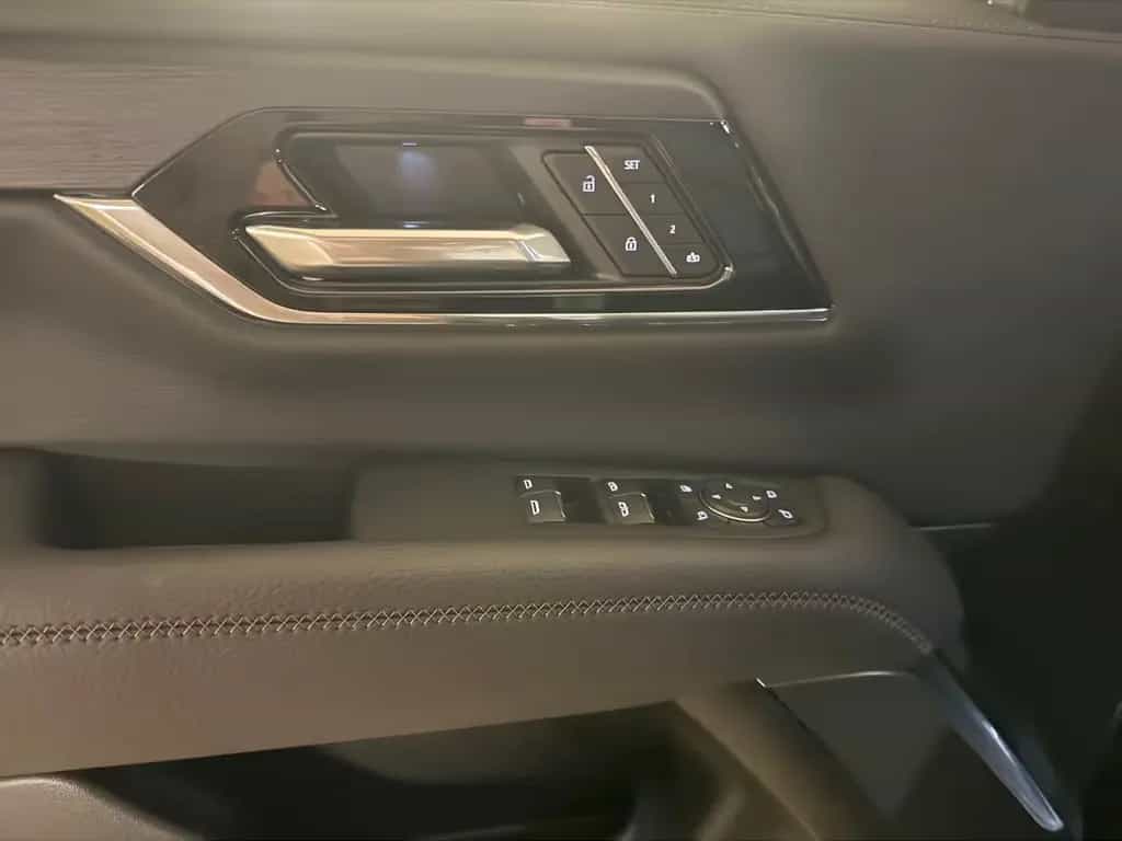 GMC Yukon DENALI XL TURBO+DIESEL+NEW+305HP+FULL null-photo-26