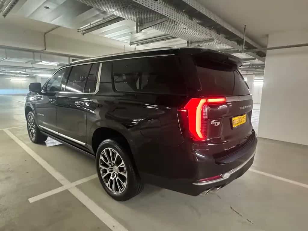 GMC Yukon DENALI XL TURBO+DIESEL+NEW+305HP+FULL null-photo-3