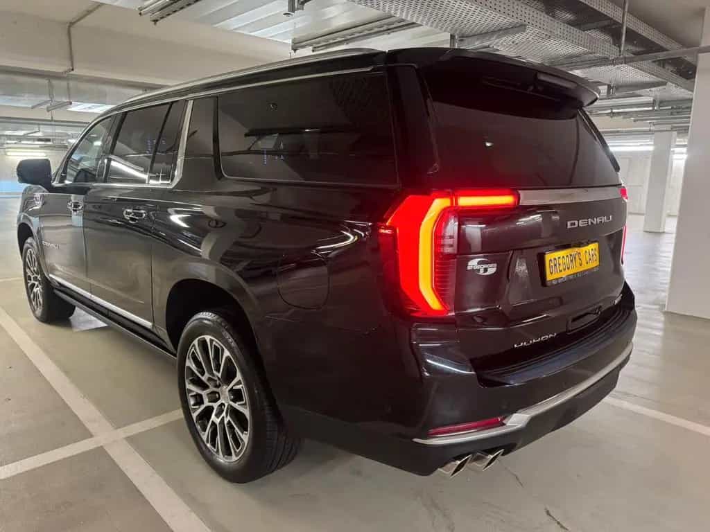 GMC Yukon DENALI XL TURBO+DIESEL+NEW+305HP+FULL null-photo-4