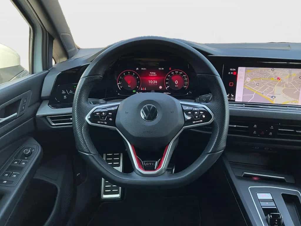 Volkswagen Golf VIII GTI 2.0 TSI DSG Kamera Navi SHZ 04/2022-photo-11