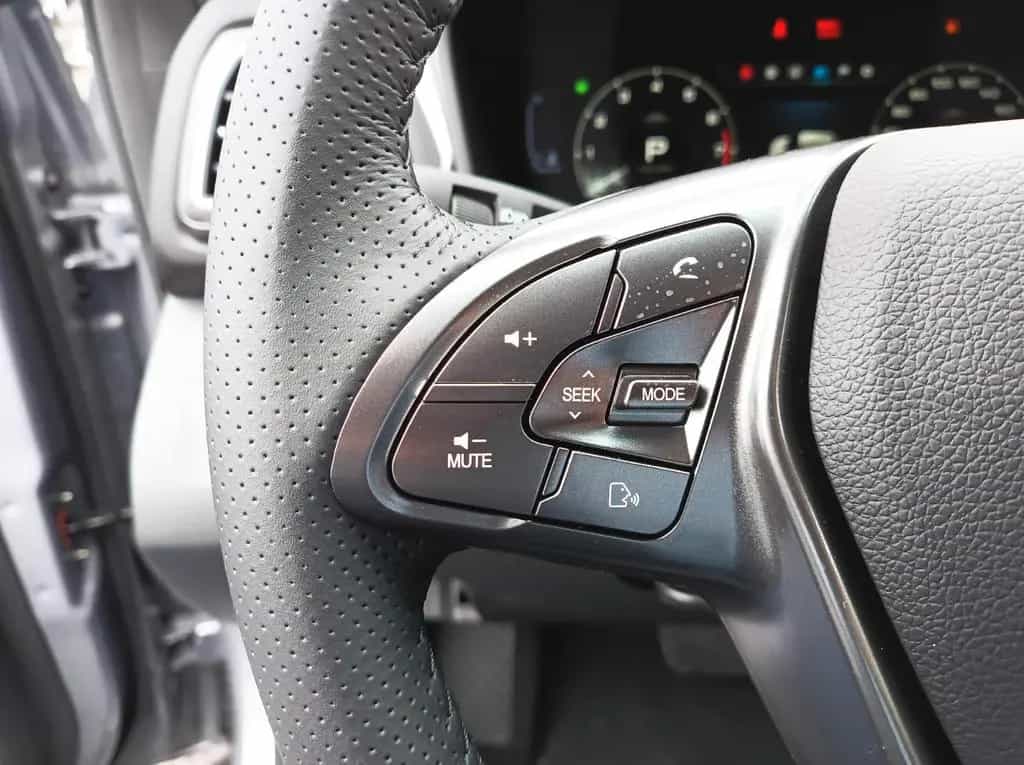 KGM Tivoli 1.5 NOMAD+AUTOMATIK+LM FELGEN+ANDROID++++ null-photo-13