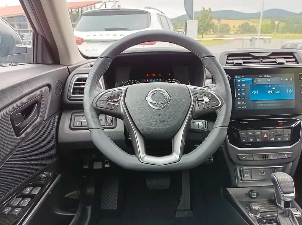 KGM Tivoli 1.5 NOMAD+AUTOMATIK+LM FELGEN+ANDROID++++ null-photo-18
