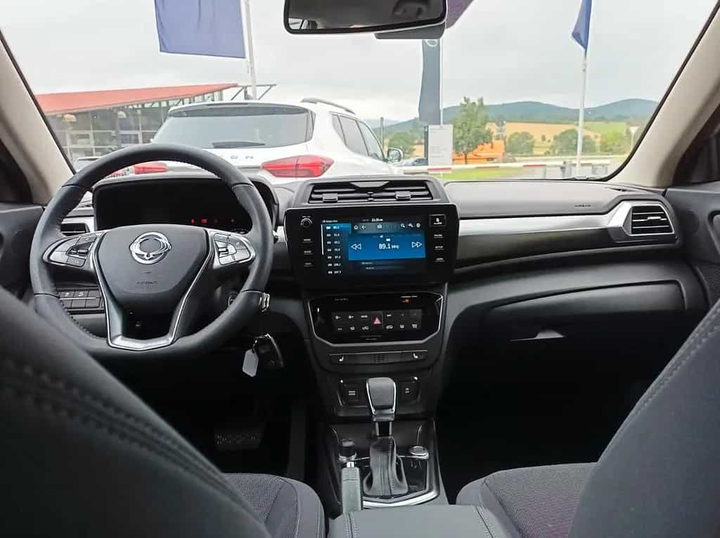 KGM Tivoli 1.5 NOMAD+AUTOMATIK+LM FELGEN+ANDROID++++ null-photo-19