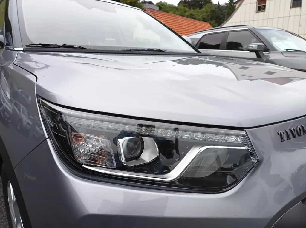 KGM Tivoli 1.5 NOMAD+AUTOMATIK+LM FELGEN+ANDROID++++ null-photo-9