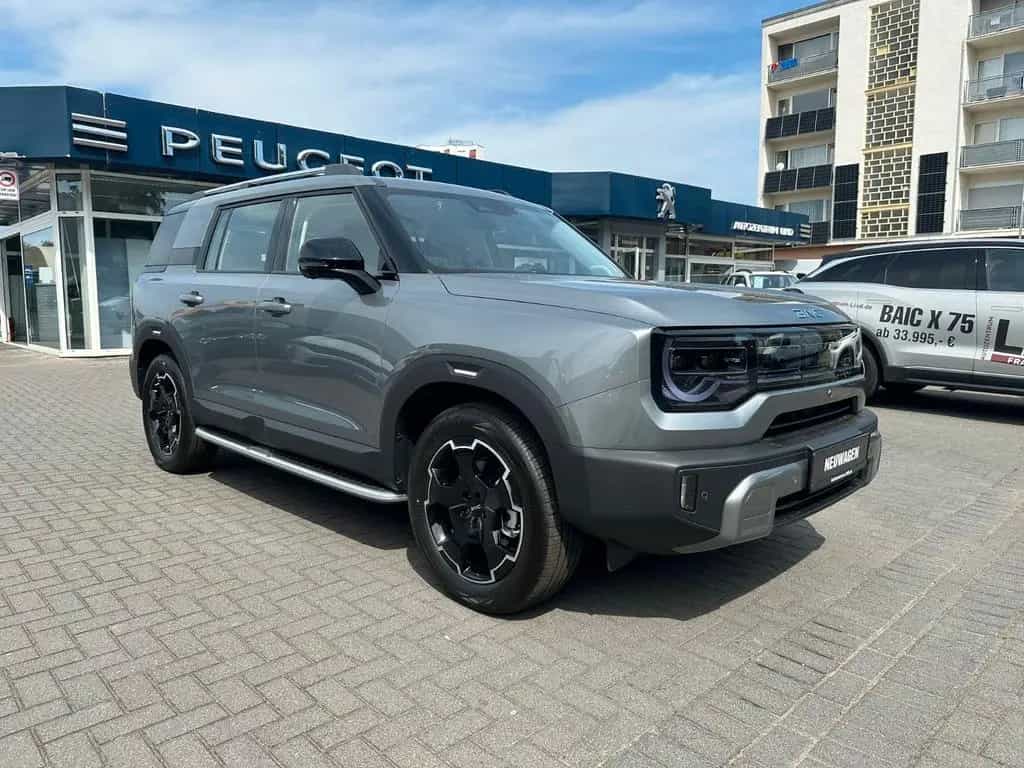 BAIC Alle FARBEN/ BJ30 4WD HEV AUTOM/PANO/LED/360°/KA null-photo-7