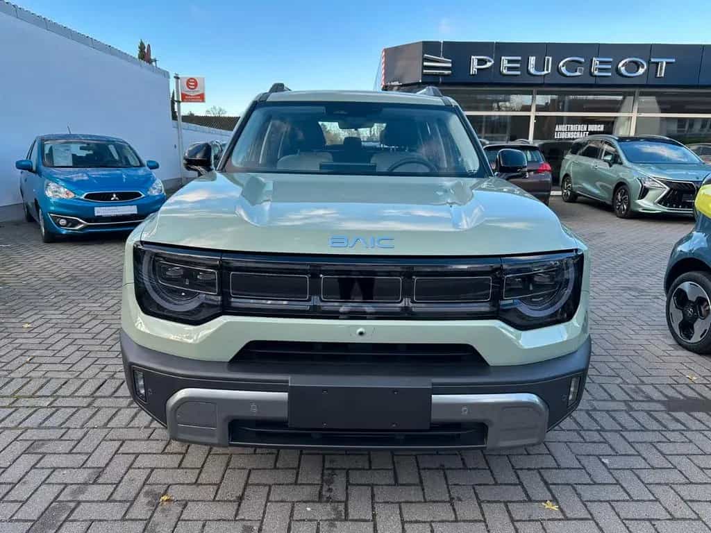 BAIC *ANGEBOT* 4WD HEV AUTOM/PANO/LED/360°/KA 03/2026-photo-1
