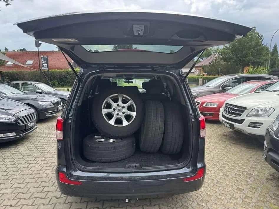 Ssangyong Rodius nur 108TKM-7 Sitzer-Leder-Kamera-Automati 07/2017-photo-7