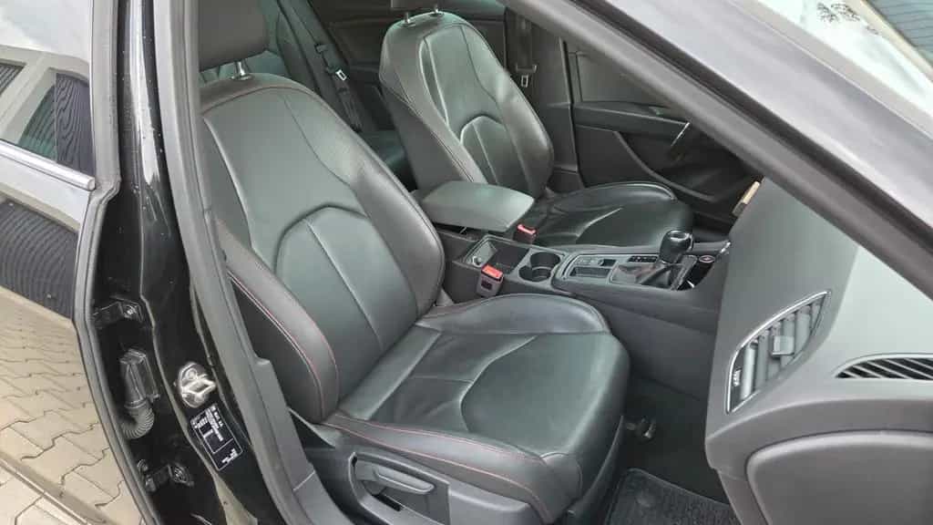 Seat Leon ST 2.0 FR Leder PANORAMA LED 11/2018-photo-13