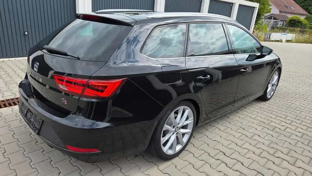 Seat Leon ST 2.0 FR Leder PANORAMA LED 11/2018-photo-5