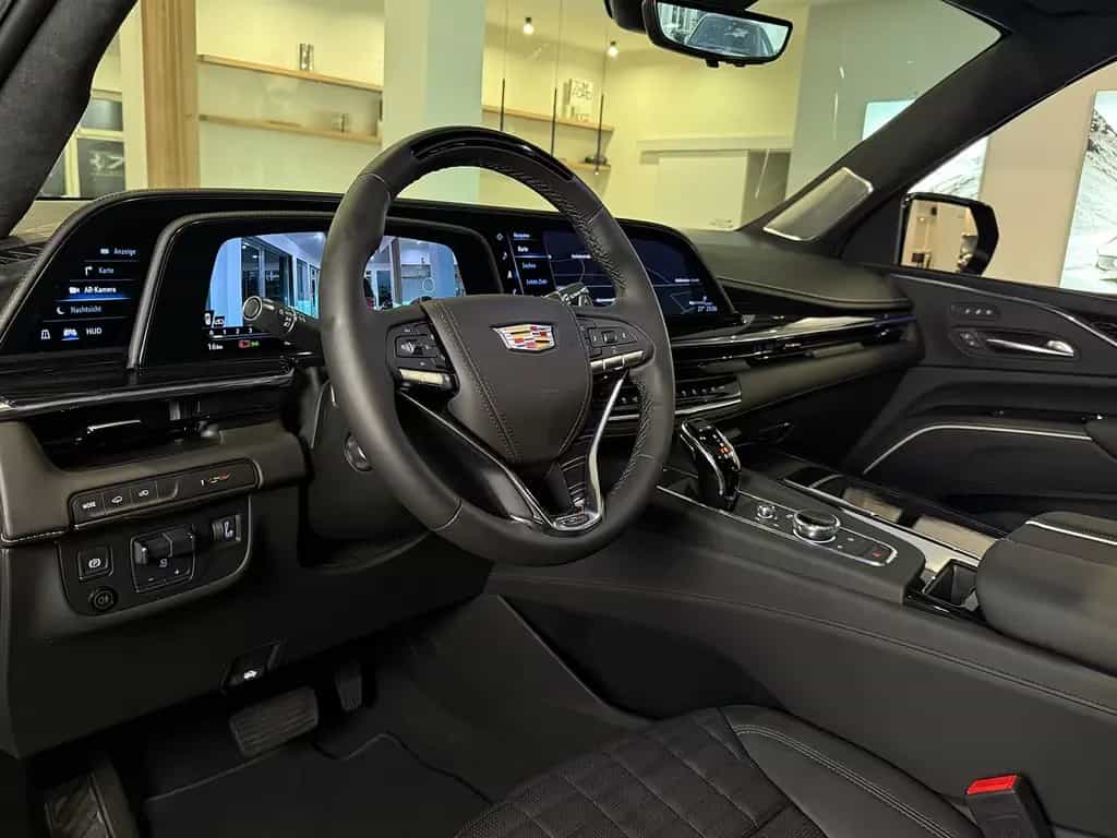 Cadillac Escalade V-Series 2024|6.2 V8 Supercharged|682PS null-photo-16