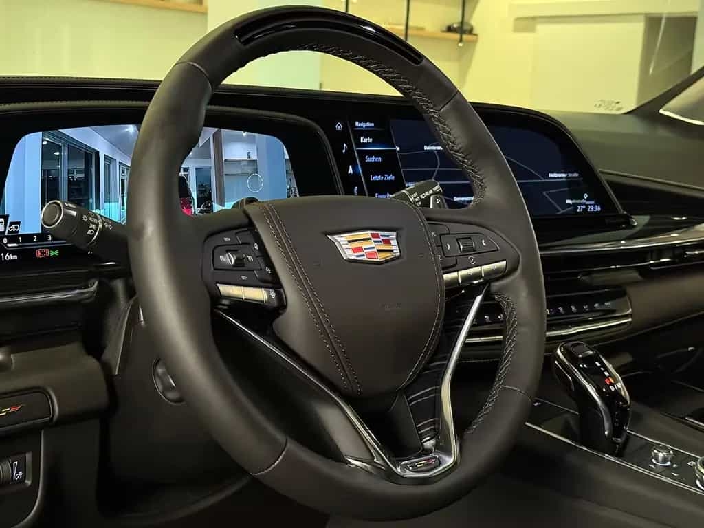 Cadillac Escalade V-Series 2024|6.2 V8 Supercharged|682PS null-photo-17
