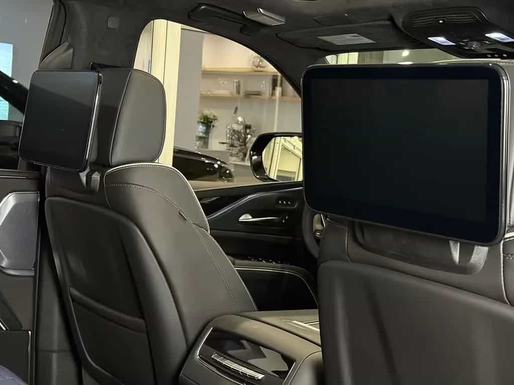 Cadillac Escalade V-Series 2024|6.2 V8 Supercharged|682PS null-photo-22