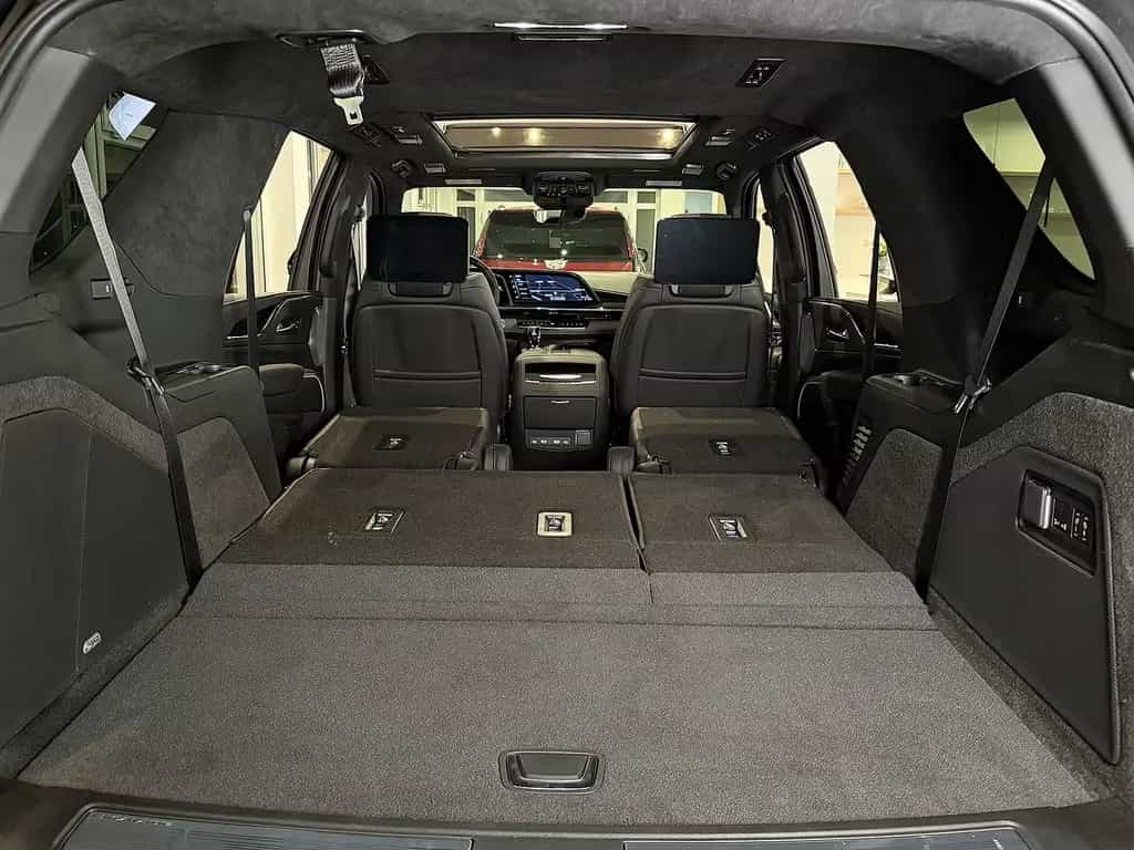 Cadillac Escalade V-Series 2024|6.2 V8 Supercharged|682PS null-photo-29