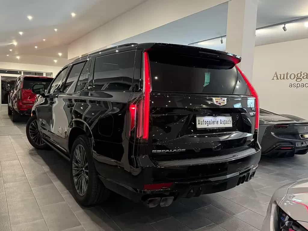 Cadillac Escalade V-Series 2024|6.2 V8 Supercharged|682PS null-photo-5