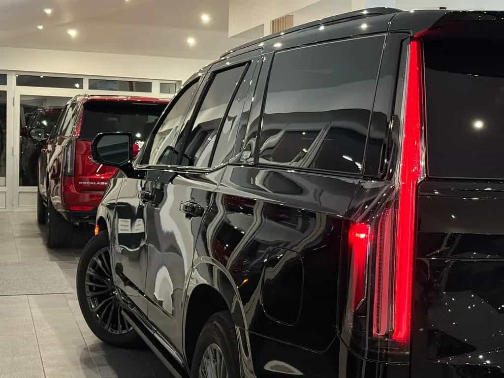 Cadillac Escalade V-Series 2024|6.2 V8 Supercharged|682PS null-photo-6