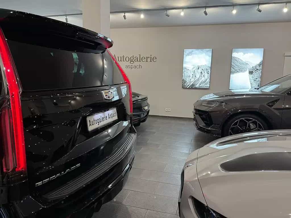 Cadillac Escalade V-Series 2024|6.2 V8 Supercharged|682PS null-photo-7