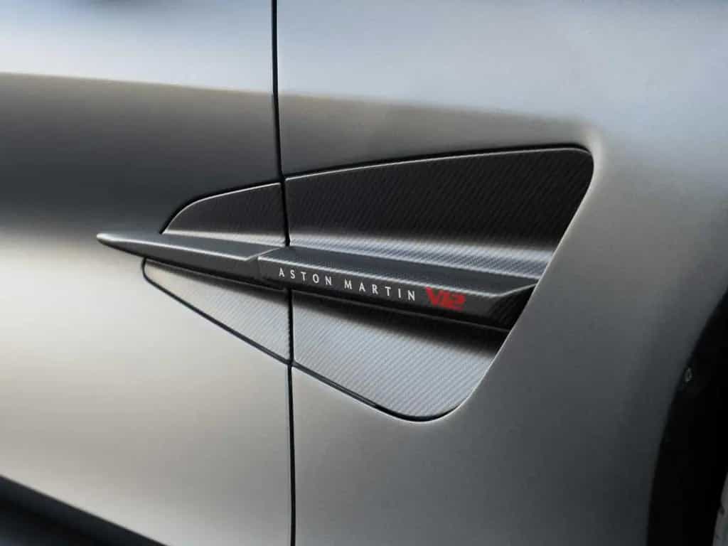 Aston Martin Vanquish Vorführwagen 01/2025-photo-21