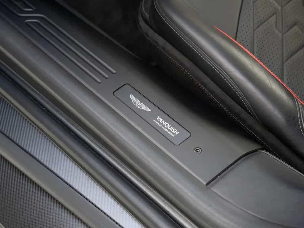 Aston Martin Vanquish Vorführwagen 01/2025-photo-27