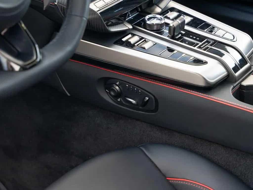 Aston Martin Vanquish Vorführwagen 01/2025-photo-28