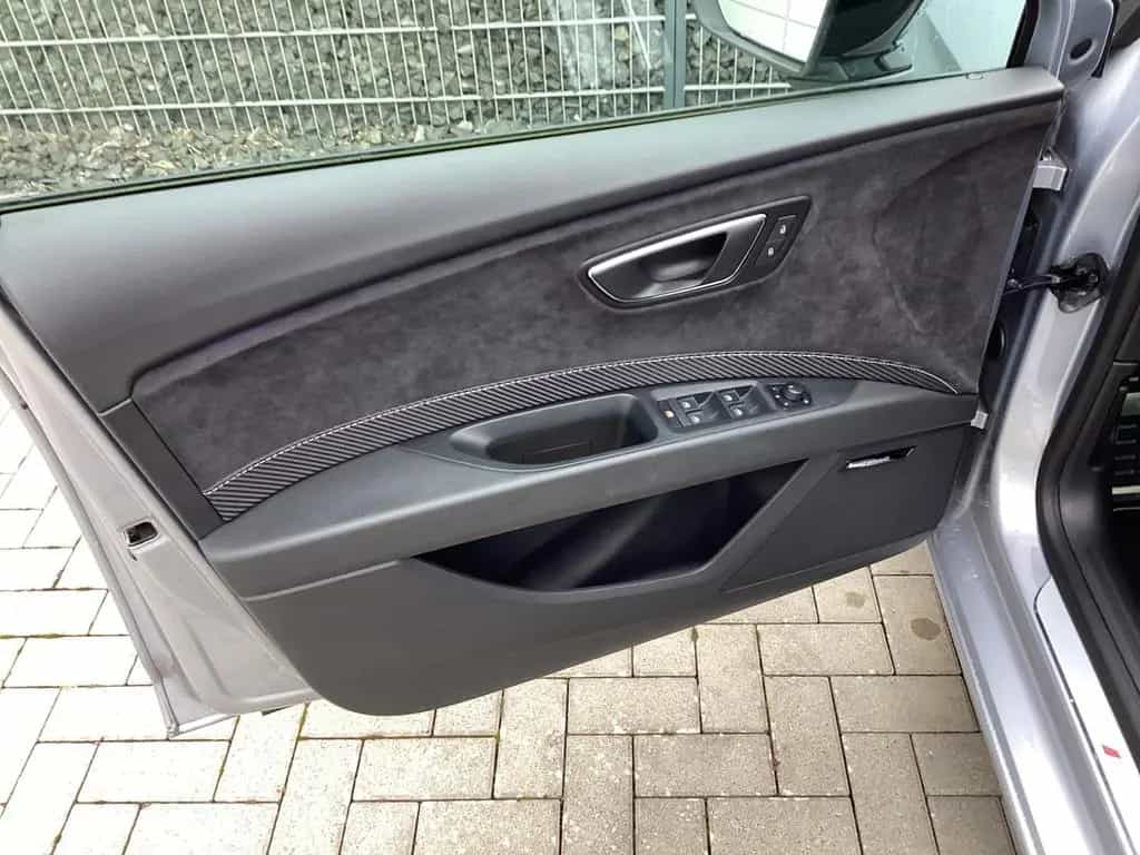 Seat Leon Cupra 300 DSG LED Navi 04/2018-photo-16
