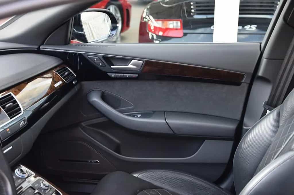 Audi A8 3,0 TDI clean Diesel quattro Tiptronic 08/2019-photo-3
