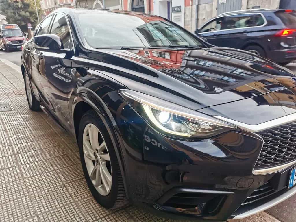 Infiniti Q30 1.5 diesel 110 cv PREMIUM FULL 04/2016-photo-7