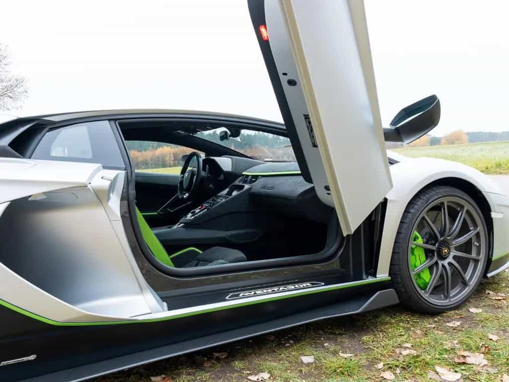 Lamborghini Aventador 04/2022-photo-13