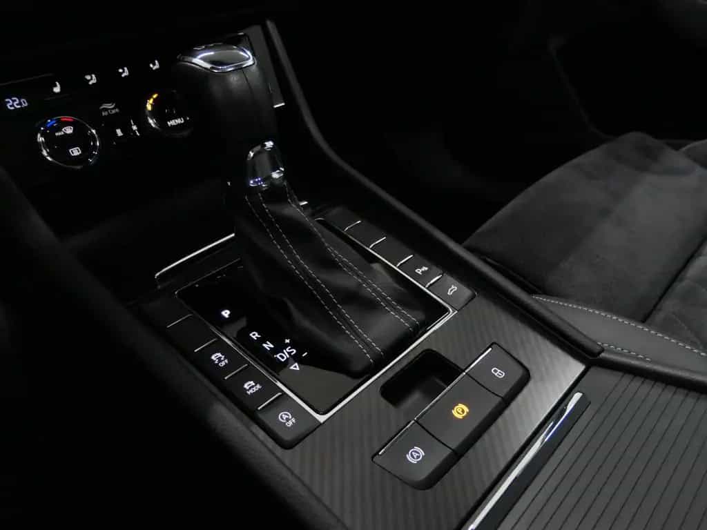 Skoda Superb Combi Sportl DSG/PANO/STANDHZG/AHK/U-FREI 11/2019-photo-13