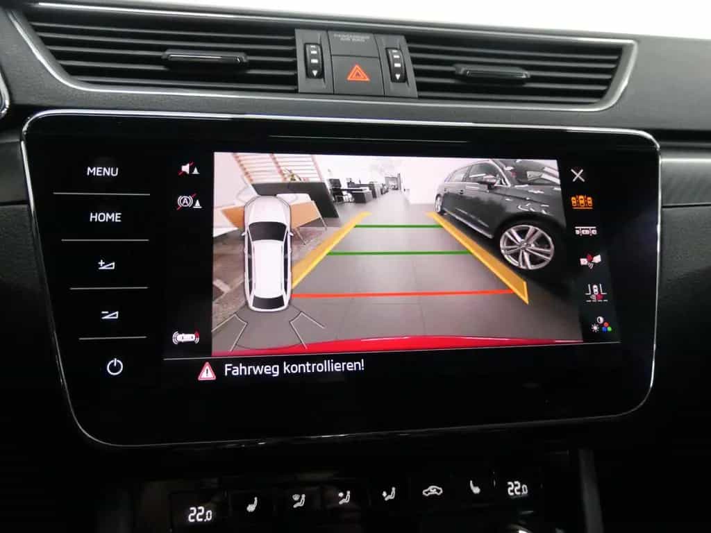 Skoda Superb Combi Sportl DSG/PANO/STANDHZG/AHK/U-FREI 11/2019-photo-15