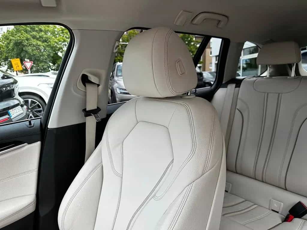 BMW 5 Series 520i Touring Luxury Line HiFi, Kamera, Keyless 12/2019-photo-16