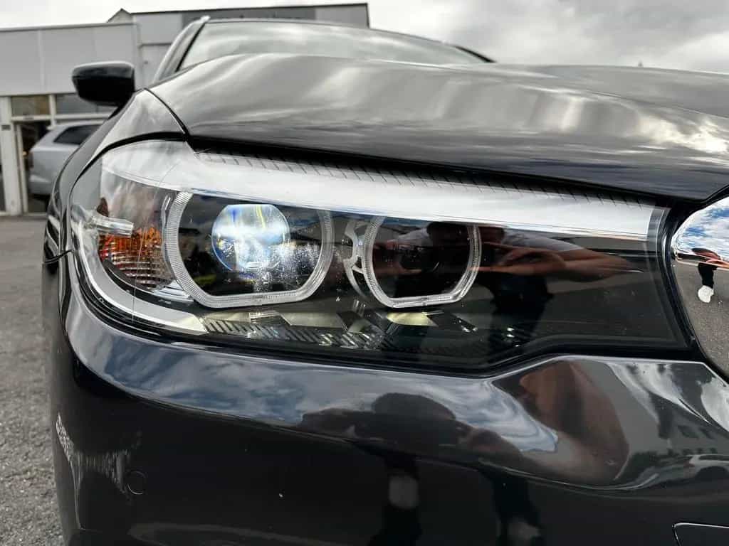 BMW 5 Series 520i Touring Luxury Line HiFi, Kamera, Keyless 12/2019-photo-3