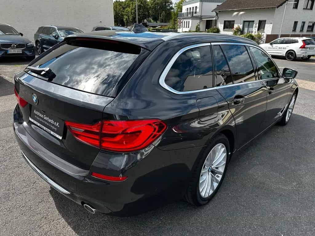 BMW 5 Series 520i Touring Luxury Line HiFi, Kamera, Keyless 12/2019-photo-5